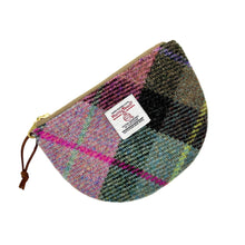 Load image into Gallery viewer, Tartan Curved Zipper Pouch