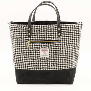 Black and White Houndstooth Bucket Bag
