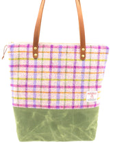 Load image into Gallery viewer, Pink Tartan Zipper Top Tote