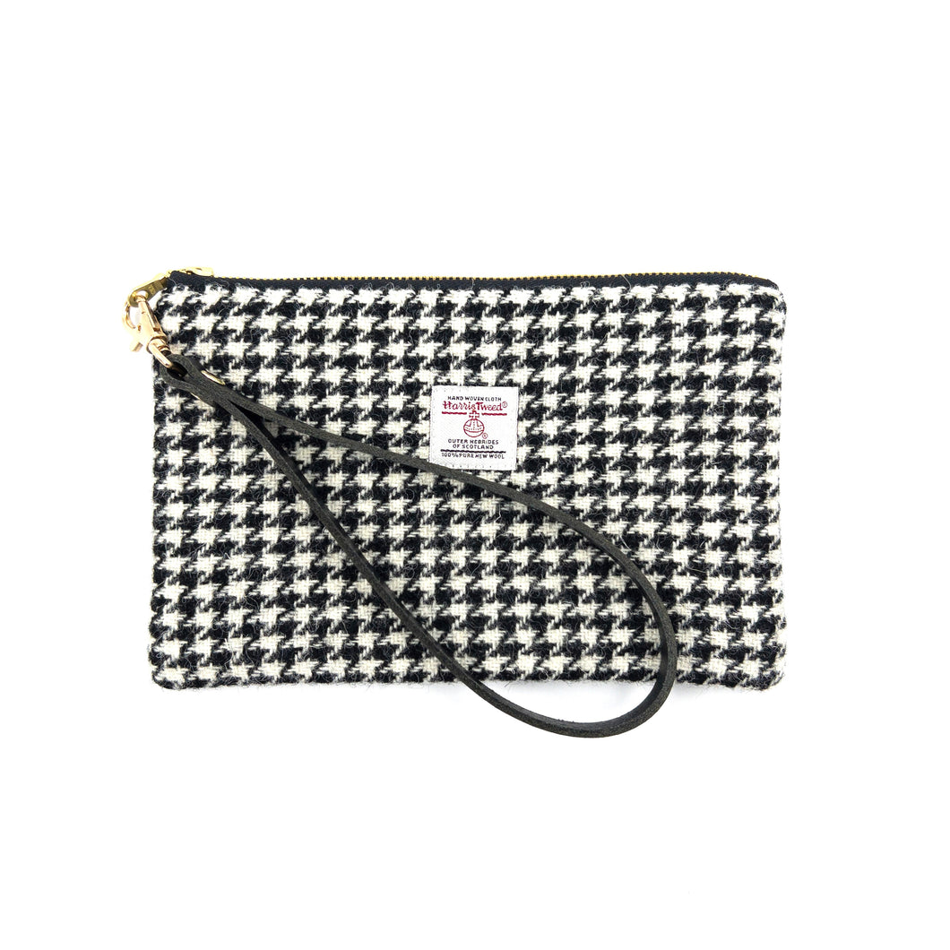 Black and White Houndstooth Wristlet